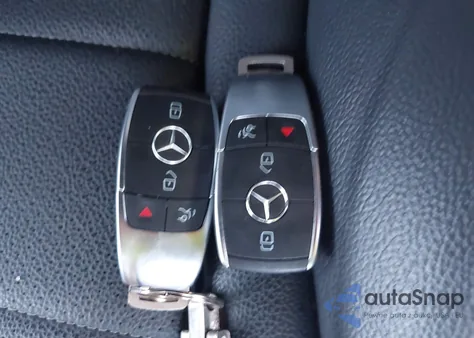 2022 Mercedes-Benz Glc 300 Suv from USA, damaged, VIN W1N0G8DB1NV361939